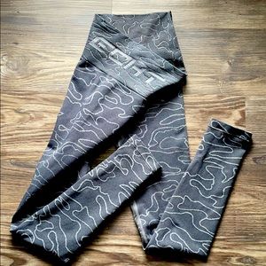 Echt arise camo leggings